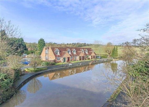 3 Bedroom Terraced